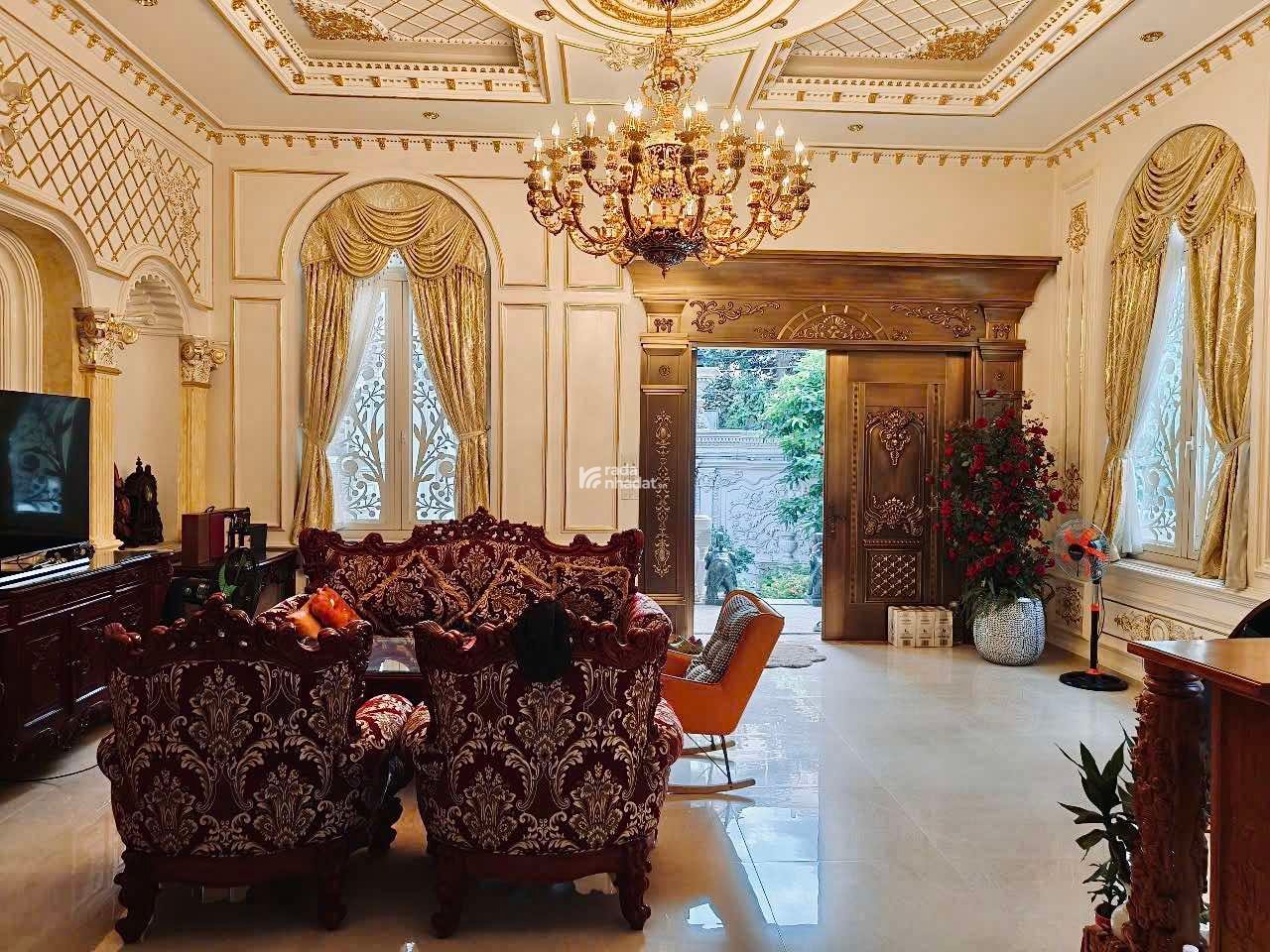 VILLA 5 TẦNG 2 MẶT TIỀN - GIÁP Q3 Q10 - 350m2 ĐƯỜNG 8m - GIÁ 68 TỶ