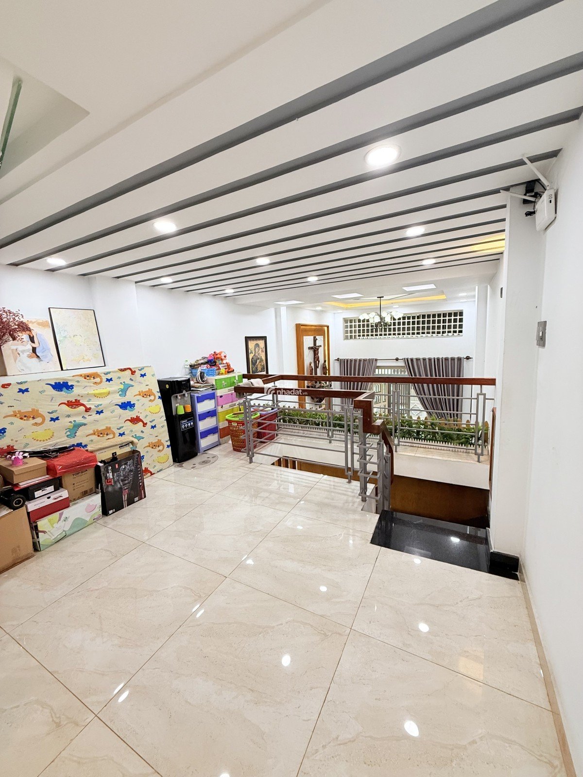 Nhà đẹp 3 lầu bán gấp, hẻm ô tô, đường Phan Huy Ích, P. 15, Tân Bình, chỉ 7,75 tỷ TL