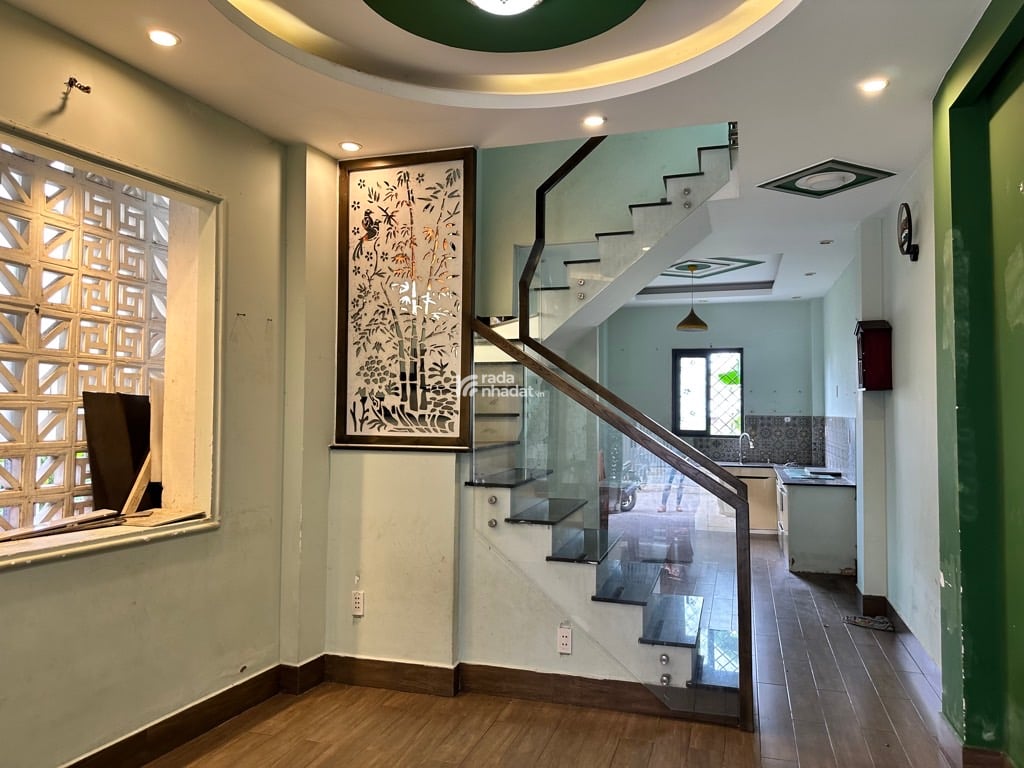 BÁN NHÀ BÌNH THÀNH 60M2 4.X TỶ 4PN BTCT HẺM XE HƠI BÌNH TÂN CHỢ TRƯỜNG HỌC SIÊU THỊ