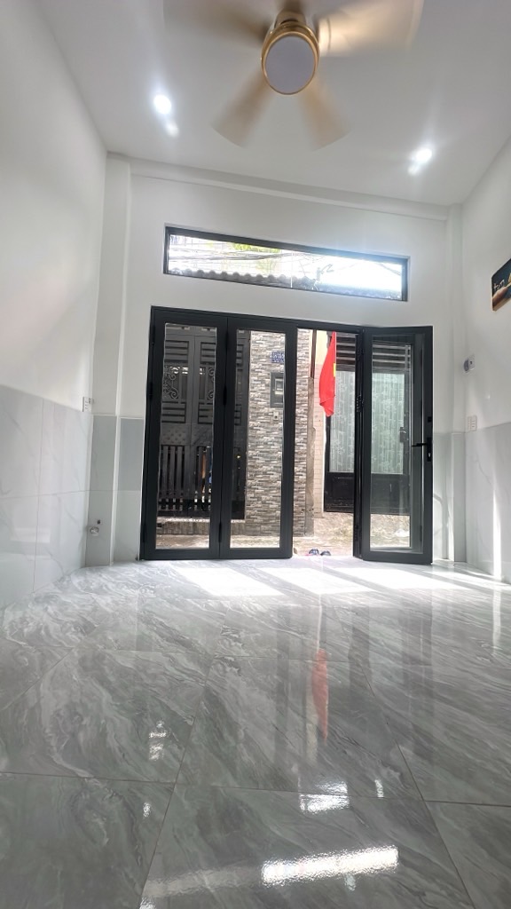 SIÊU PHẨM TÂN BÌNH - P9 GIÁP QUẬN 10-QUẬN 11- NHÀ 3 TẦNG -2PN -3WC - MỚI ĐẸP LUNG LINH