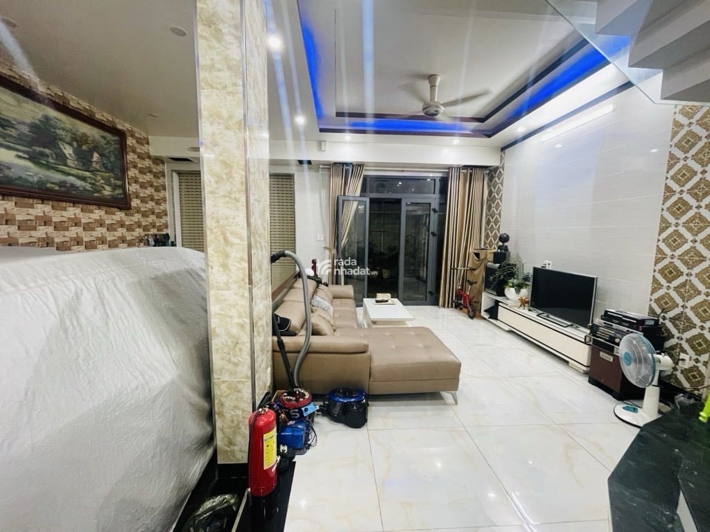 NHÀ 5 TẦNG BTCT - NGUYỄN SỸ SÁCH - P15 - TÂN BÌNH - NGANG KHỦNG 7M - DTCN 83M2 - GIÁ 10.7 TỶ TL