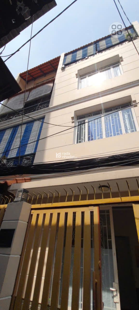 Hẻm xe hơi đẹp Trần Hưng Đạo, Q.5 