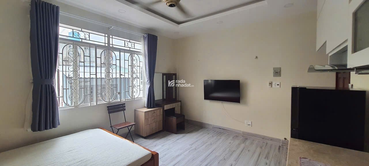 Hẻm xe hơi đẹp Trần Hưng Đạo, Q.5 