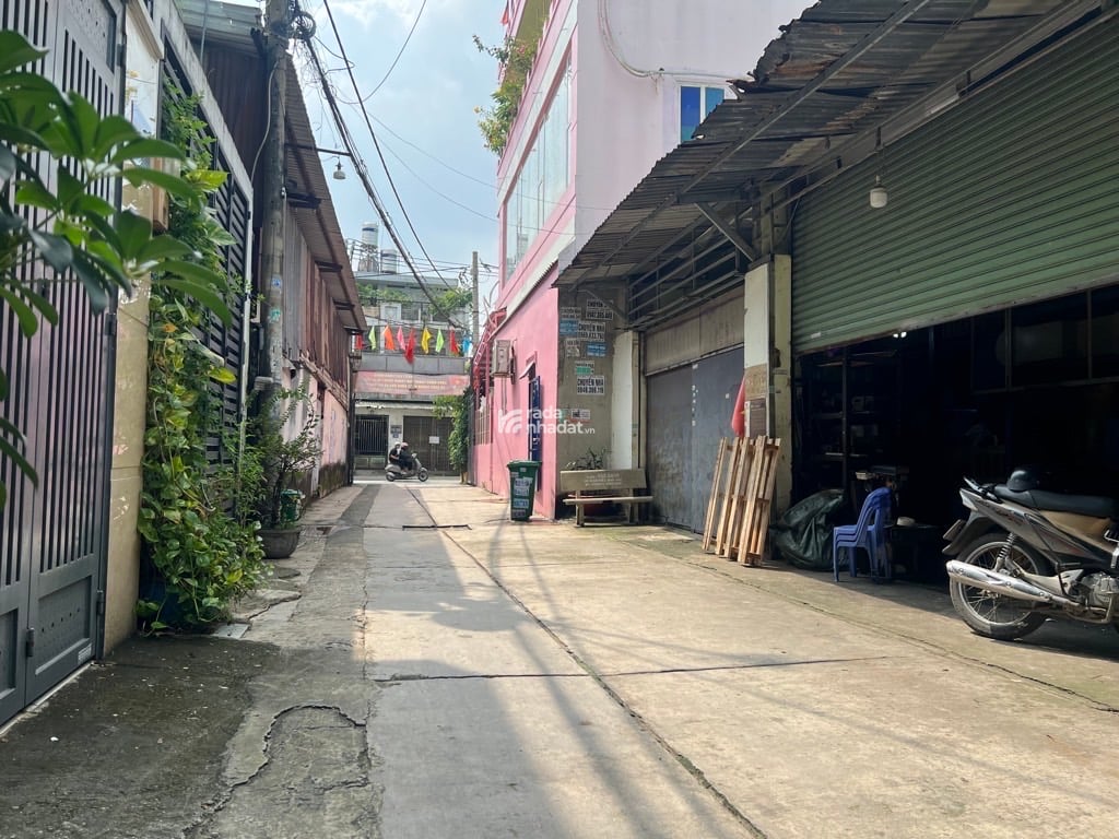 BIỆT THỰ MINI 3 TẦNG 100M2 NGANG 8M AEONMALL Đường Số 6, P. 