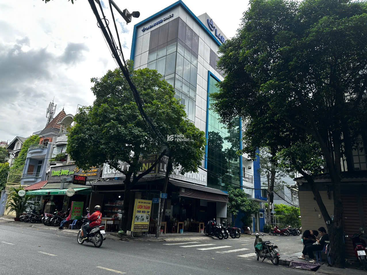 HẠ GIÁ HƠN 10 TỶ_BÁN TÒA NHÀ GÓC 2MT SIÊU HIẾM, KHU K300, Q.TÂN BÌNH_DT: 6x20m_GIÁ 34 TỶ