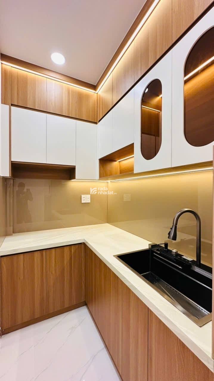 NGUYỄN HỮU THỌ 40M2, NHÀ 2 TẦNG, HẺM RỘNG THOÁNG, 4 TỶ , KHU DÂN TRÍ CAO, GẦN. 4 TỶ