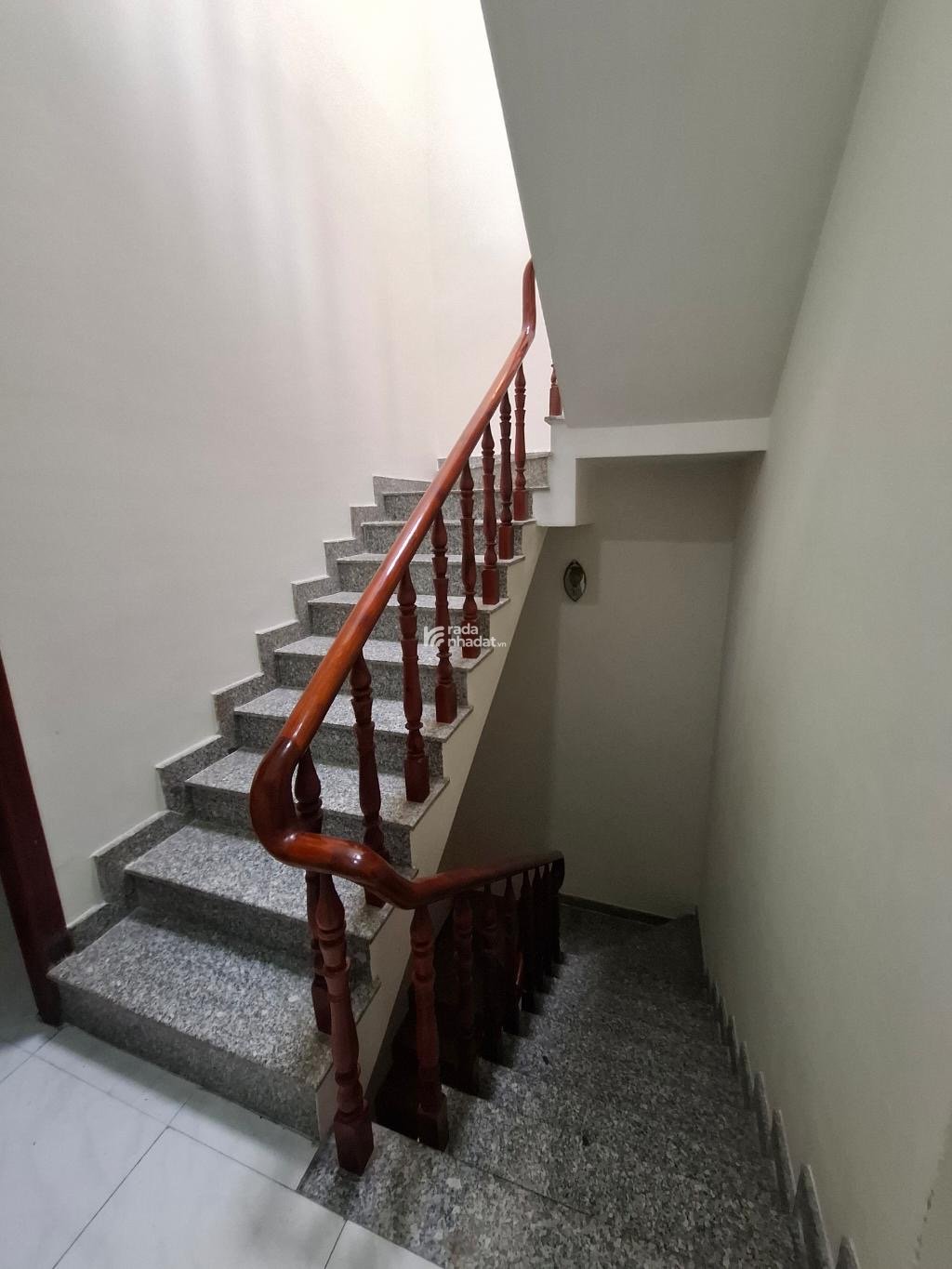 Bình Tân, Lê Văn Quới Ngay Chợ KD Mua Bán Sầm Uất, DT 56m2 (4x14m) 4 Tầng, Hẻm Xe Ôtô, Nhỉnh 6 Tỷ 