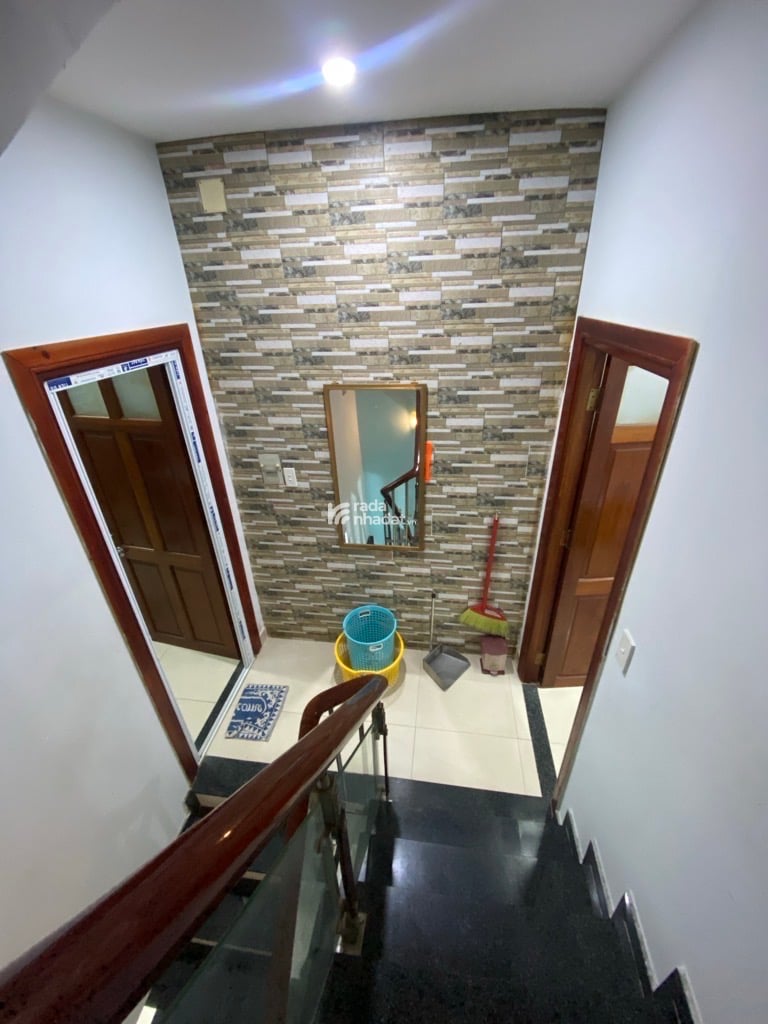 Chỉ 5tỷ nhỉnh, có ngay nhà 4 tầng, 60m2, HXH Nguyễn Duy Trinh, Q9