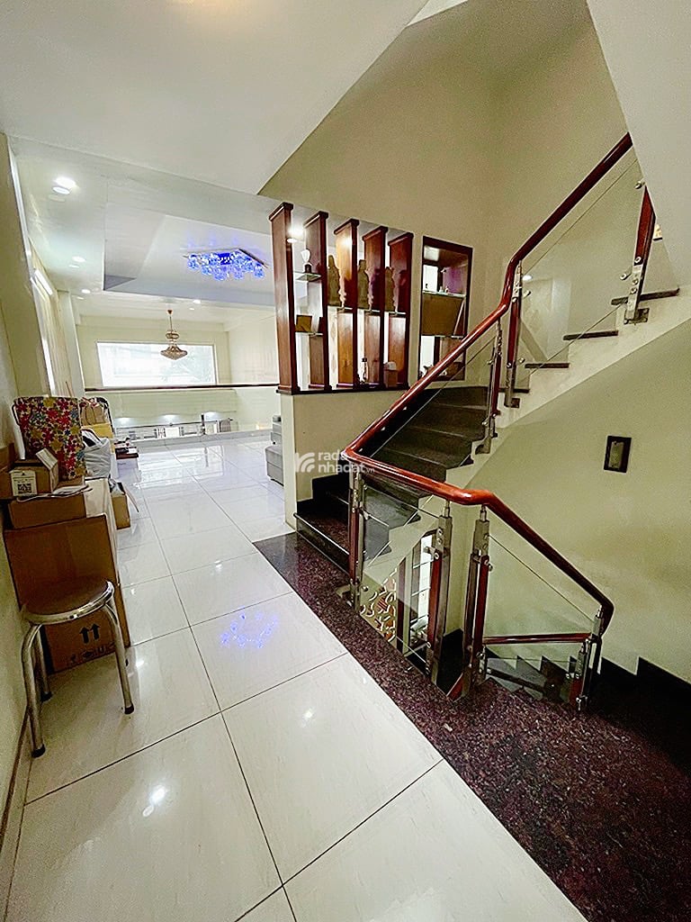 Bán nhà đường nguyễn hữu tiến tây thạnh