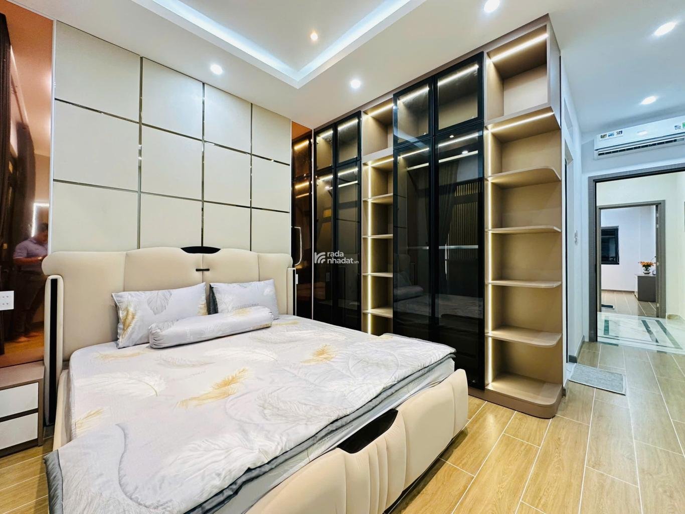 NHÀ 5 TẦNG FULL NỘI THẤT, Ô THANG MÁY, DT 4x16M, KHU CAO TẦNG ĐỒNG BỘ VIP, GÒ VẤP, 10.X TỶ  

