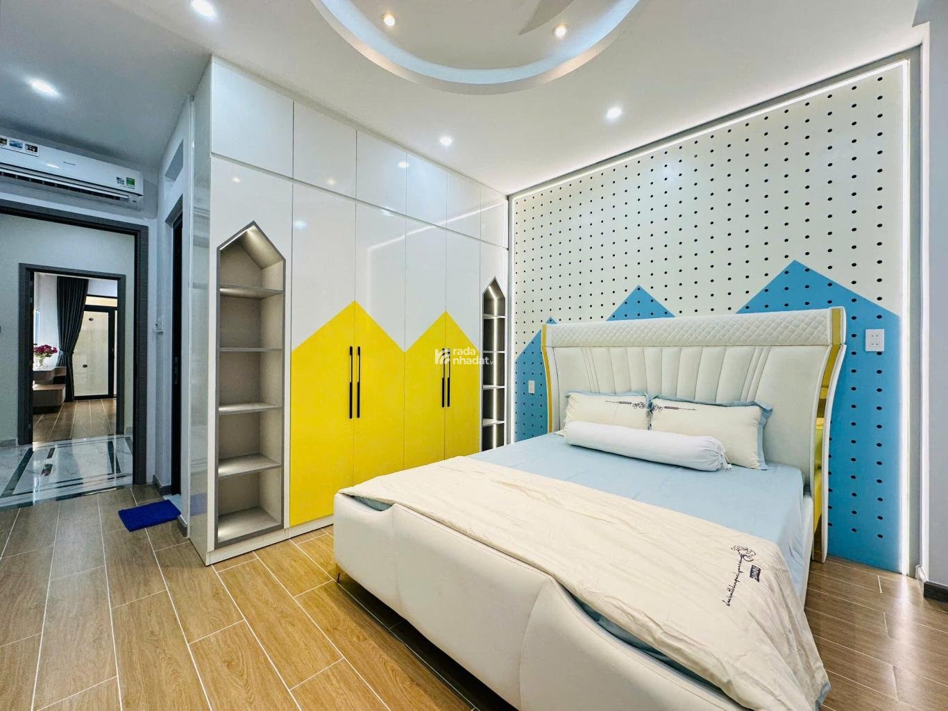 NHÀ 5 TẦNG FULL NỘI THẤT, Ô THANG MÁY, DT 4x16M, KHU CAO TẦNG ĐỒNG BỘ VIP, GÒ VẤP, 10.X TỶ  
