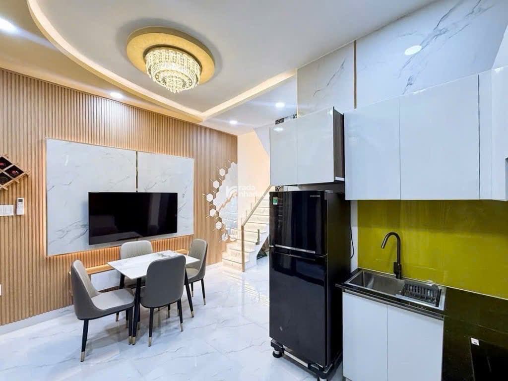 Bán Nhà Full Nội Thất Cao Cấp, 60m2 sử dụng, ngay THCS Đoàn Thị Điểm