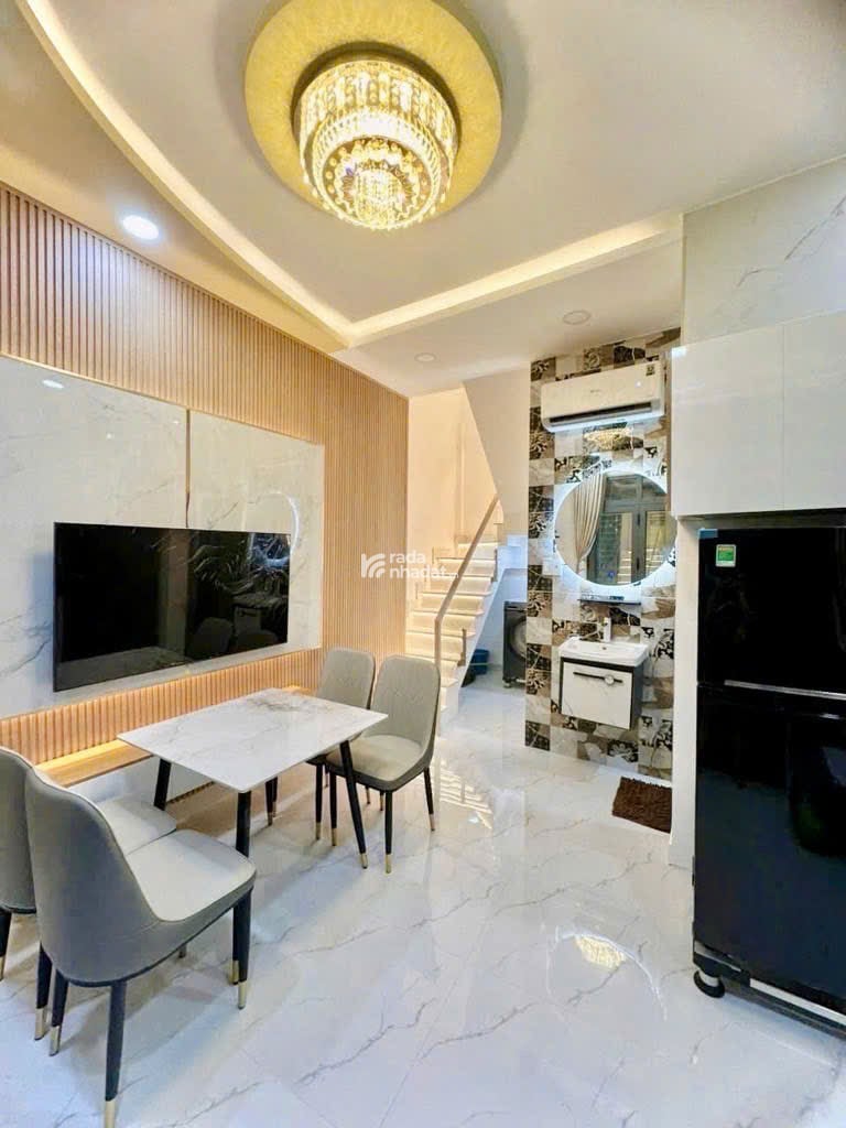 Bán Nhà Full Nội Thất Cao Cấp, 60m2 sử dụng, ngay THCS Đoàn Thị Điểm