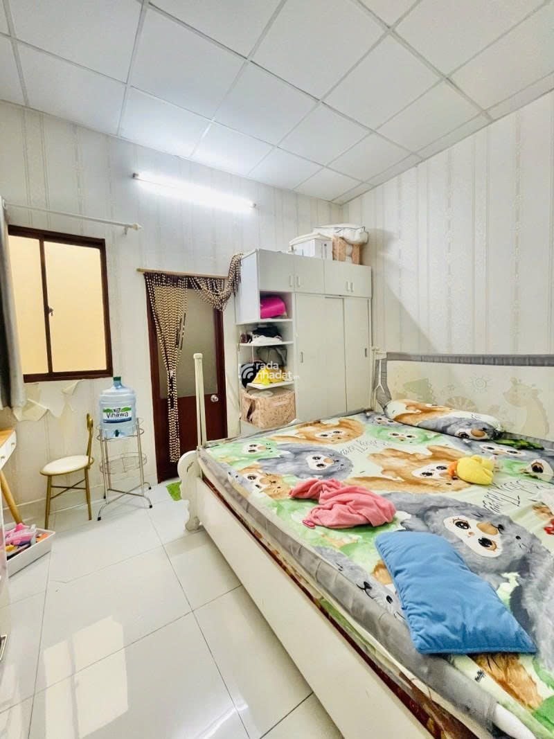 TÂN PHÚ- BÁN NHÀ HẺM NHỰA 12M 2 TẦNG TÂN BÌNH GẦN SÂN BAY & NHÀ GA T3 