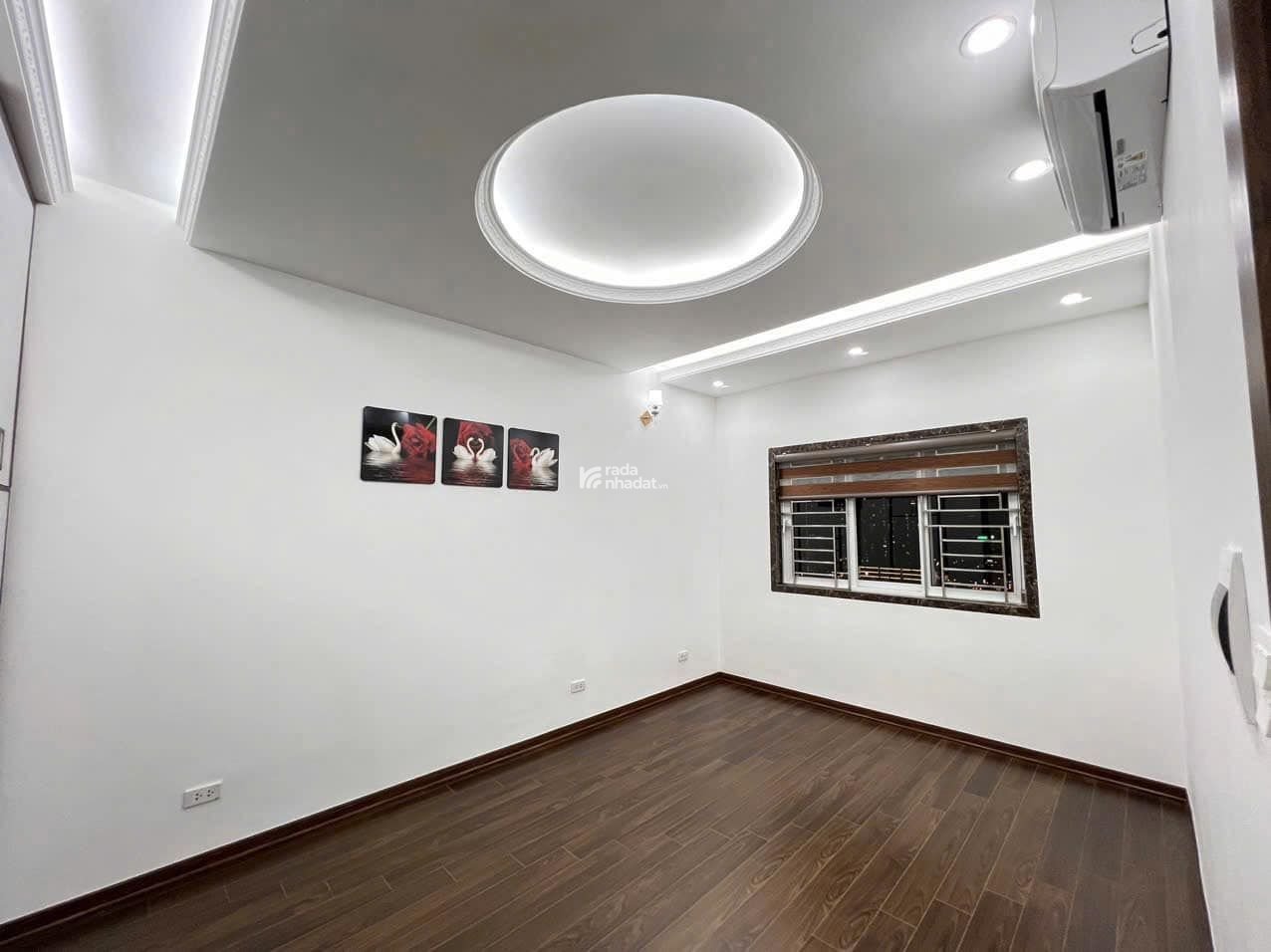 Giá rẻ - nhà đẹp! Bán CHCC, 94m2, 2PN, 2WC, quanh khu vực Cầu Giấy