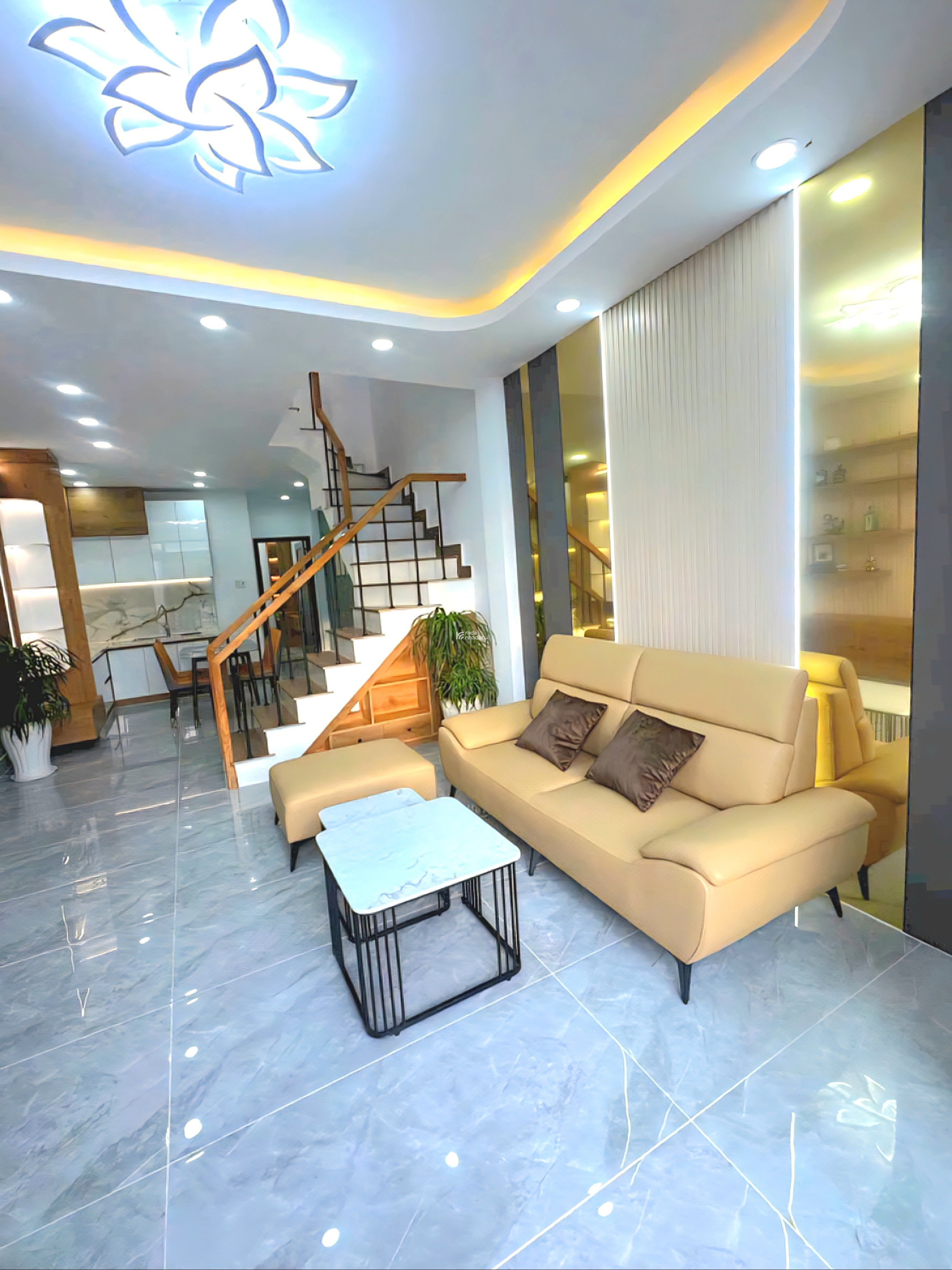 ** Chủ Kẹt * Cần Bán Gấp Nhà (P.Bình Tân), Sát Chợ Bà Hom, DT 60m2, Giá 4,x Tỷ