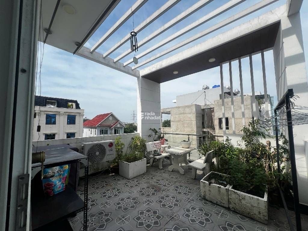  BÁN NHÀ MỚI – HẺM XE HƠI TRÁNH – GẦN AEON MALL TÂN PHÚ 