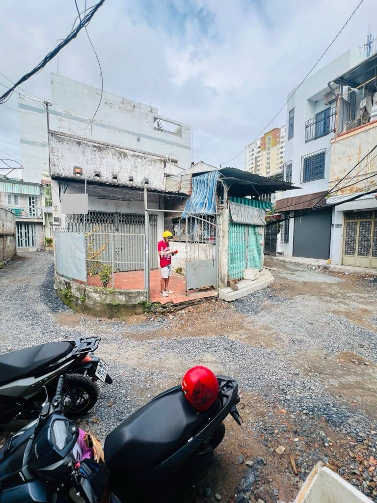 NHÀ NÁT BÁN ĐẤT ( 62m2 ) GÓC 2 MẶT TIỀN HẺM XE HƠI THÔNG ĐƯỜNG ÂU CƠ TÂN BÌNH. GIÁ NHỈNH 4 TỶ.