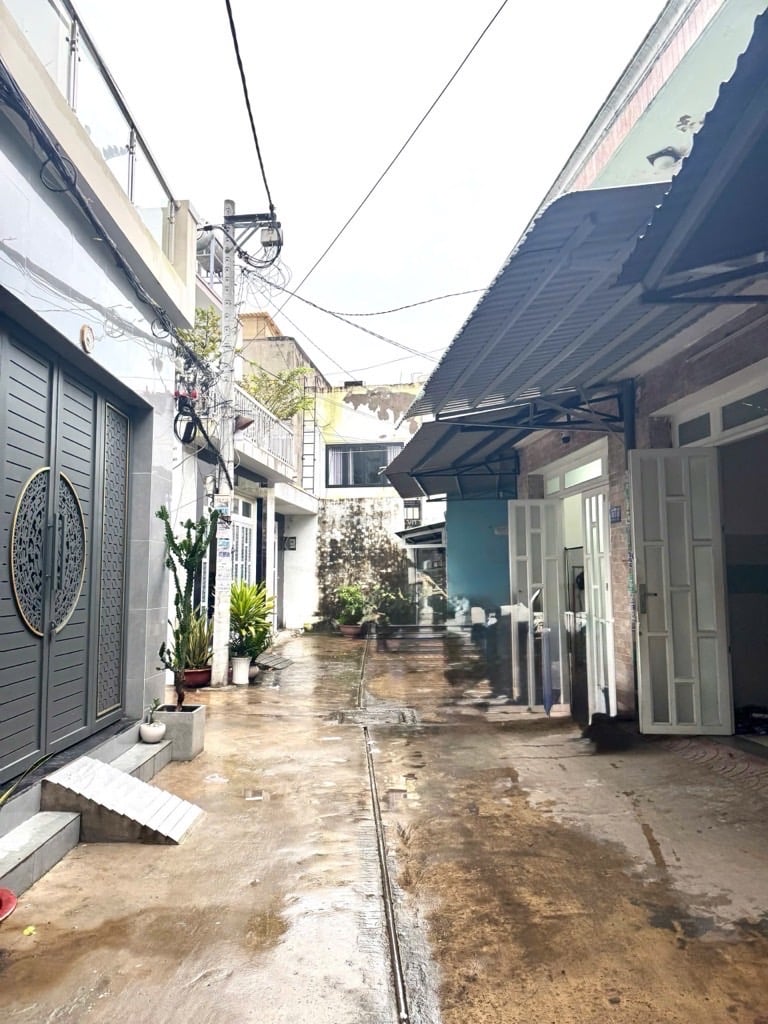 Bán nhà sát AEON tân phú đường hương lộ 3