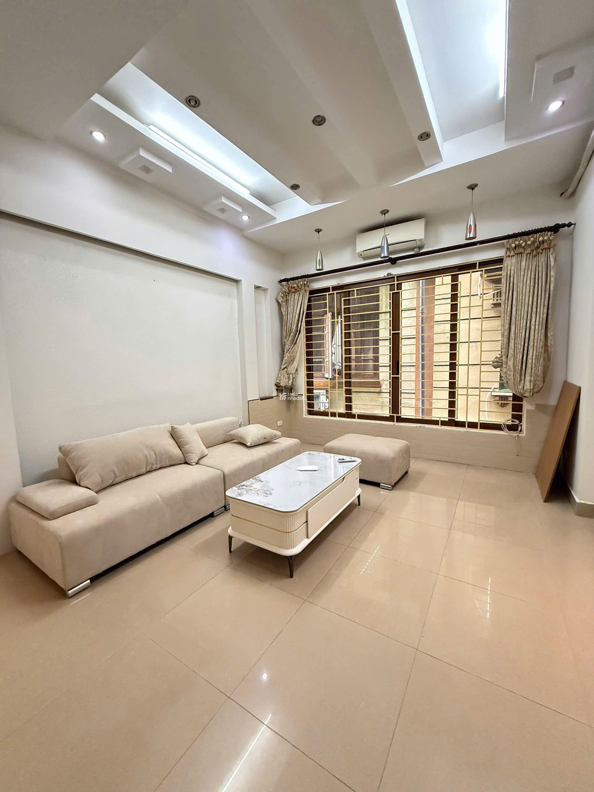 Bán nhà phân lô tại Trung Kính