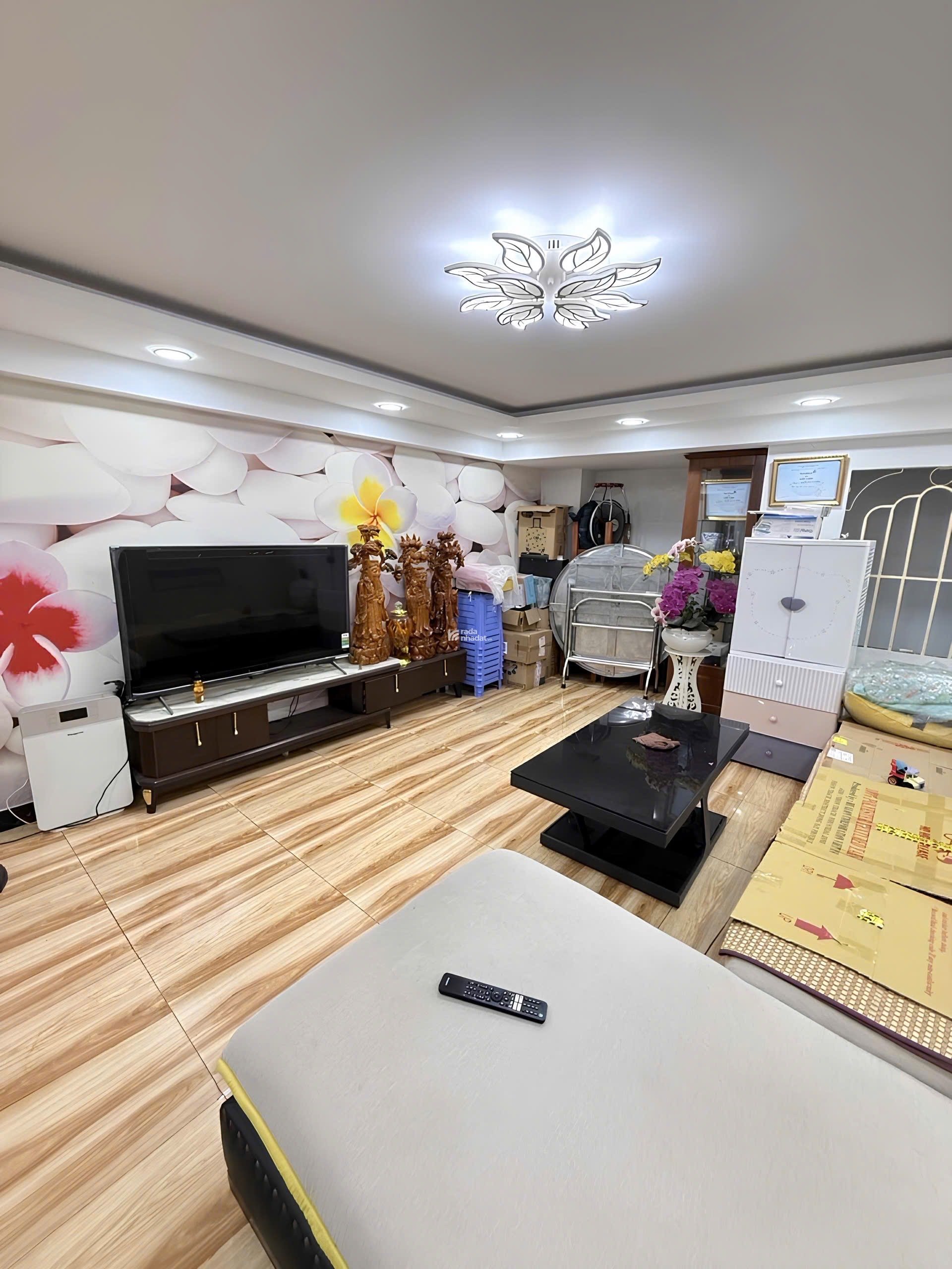 Đường Xe Hơi Ngủ Nhà - Đúc 4 Tầng - Cạnh Lũy Bán Bích - Chỉ 7ty xíu