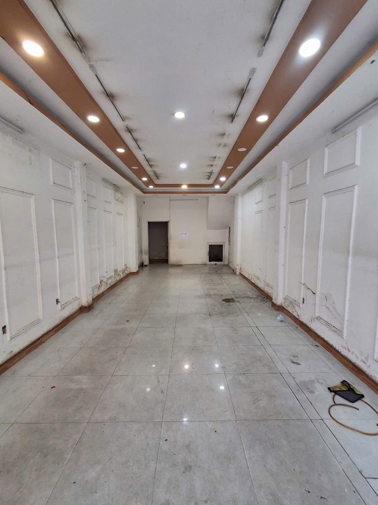 50M2 - 3 TẦNG - MẶT TIỀN ÔNG ÍCH KHIÊM - QUẬN 11 - NHÀ ĐẦY ĐỦ CÔNG NĂNG