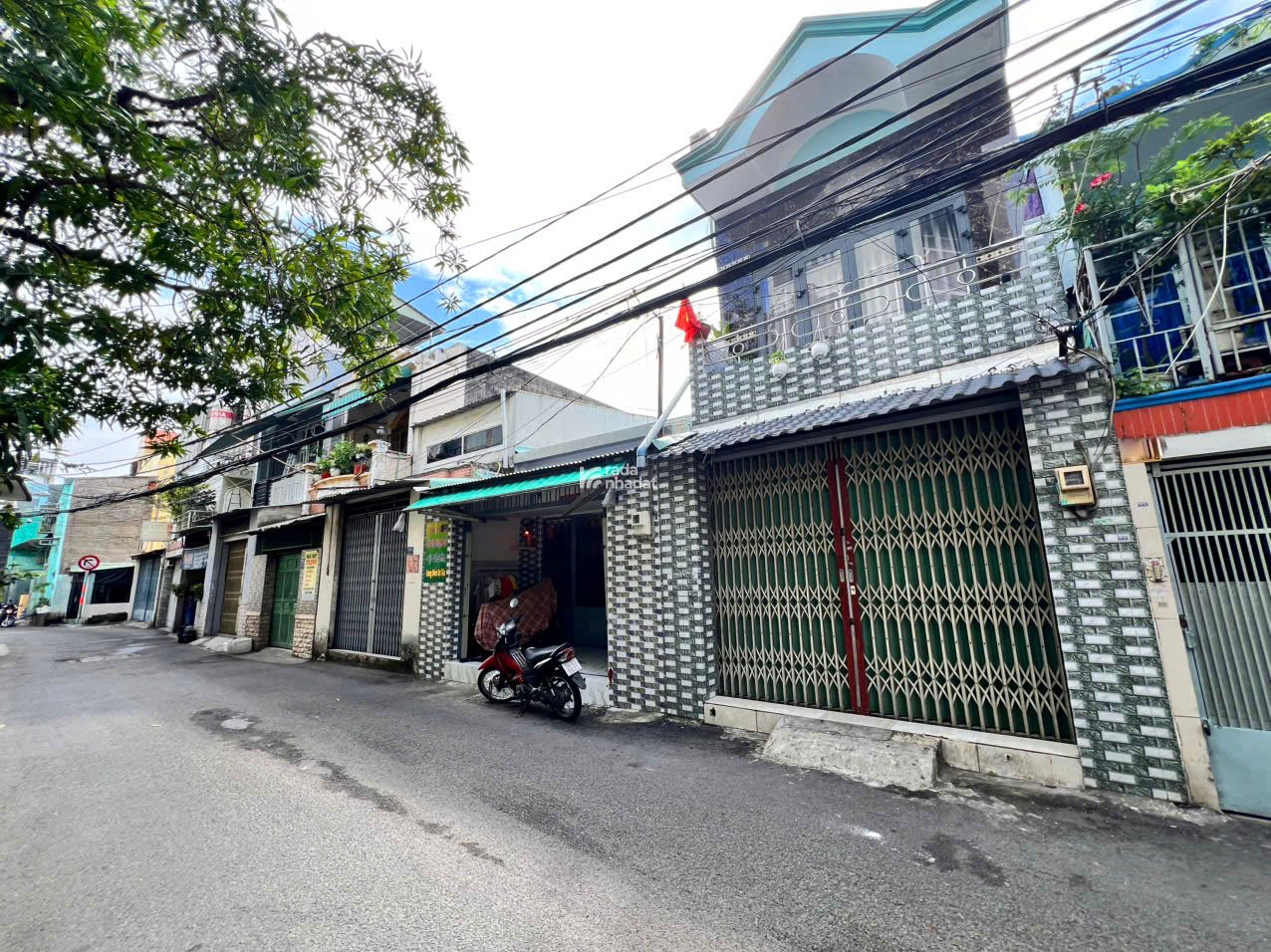 BÁN NHÀ 2 TẦNG HẺM KINH DOANH ĐƯỜNG TỈNH LỘ 10 KHU TÊN LỬA 