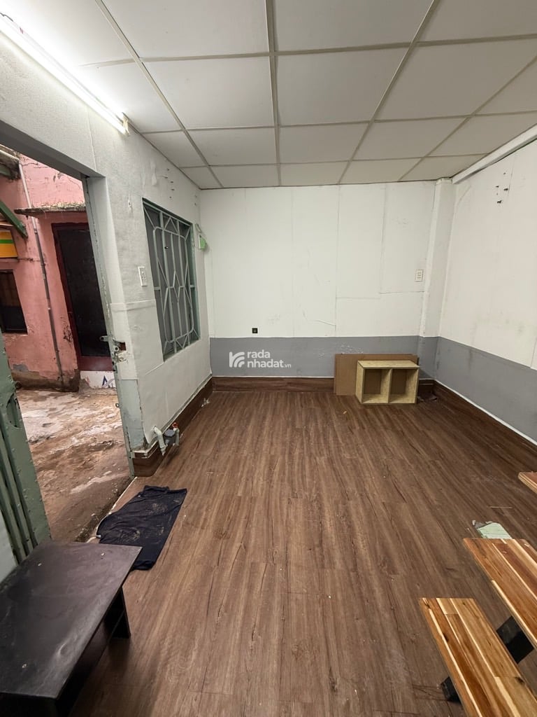 SÁT MT PHAN VĂN TRỊ, BÌNH THẠNH, 15M2 Ở NGAY. GIẢM 750TR CHỈ CÒN 1.8T TL 