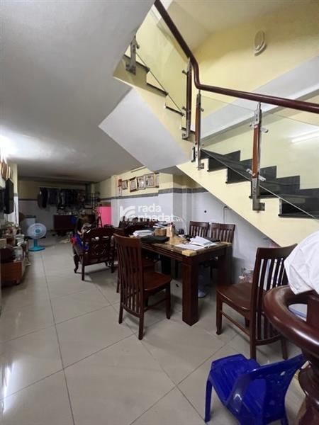 Ngay Hàng Xanh, Bán nhà Bạch Đằng phường 24 Bình Thạnh, 80m2 - 4 tầng chỉ 9.6 tỷ