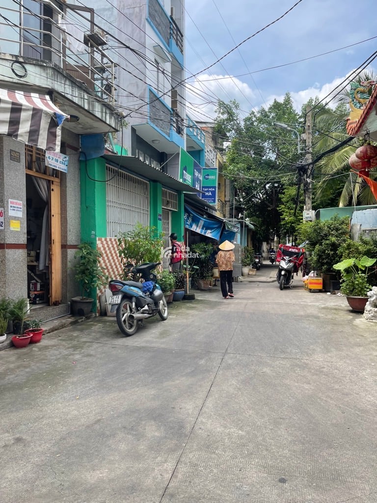 SIÊU PHẨM 3 TẦNG BTCT - HẺM Ô TÔ THÔNG NGAY NGUYỄN VĂN LUÔNG - VÒNG XOAY PHÚ LÂM - TRUNG TÂM Q.6 