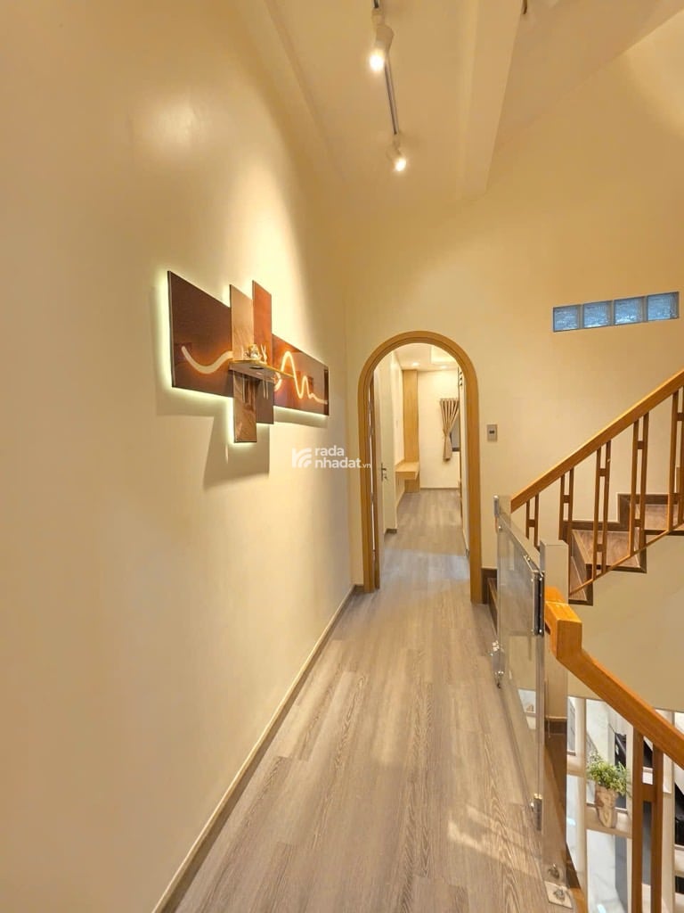 NHÀ 4 TẦNG MỚI ĐẸP - LÊ VĂN SỸ - HẺM Ô TÔ - GIÁP QUẬN 3