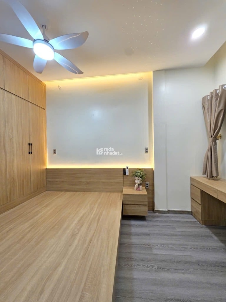 NHÀ 4 TẦNG MỚI ĐẸP - LÊ VĂN SỸ - HẺM Ô TÔ - GIÁP QUẬN 3