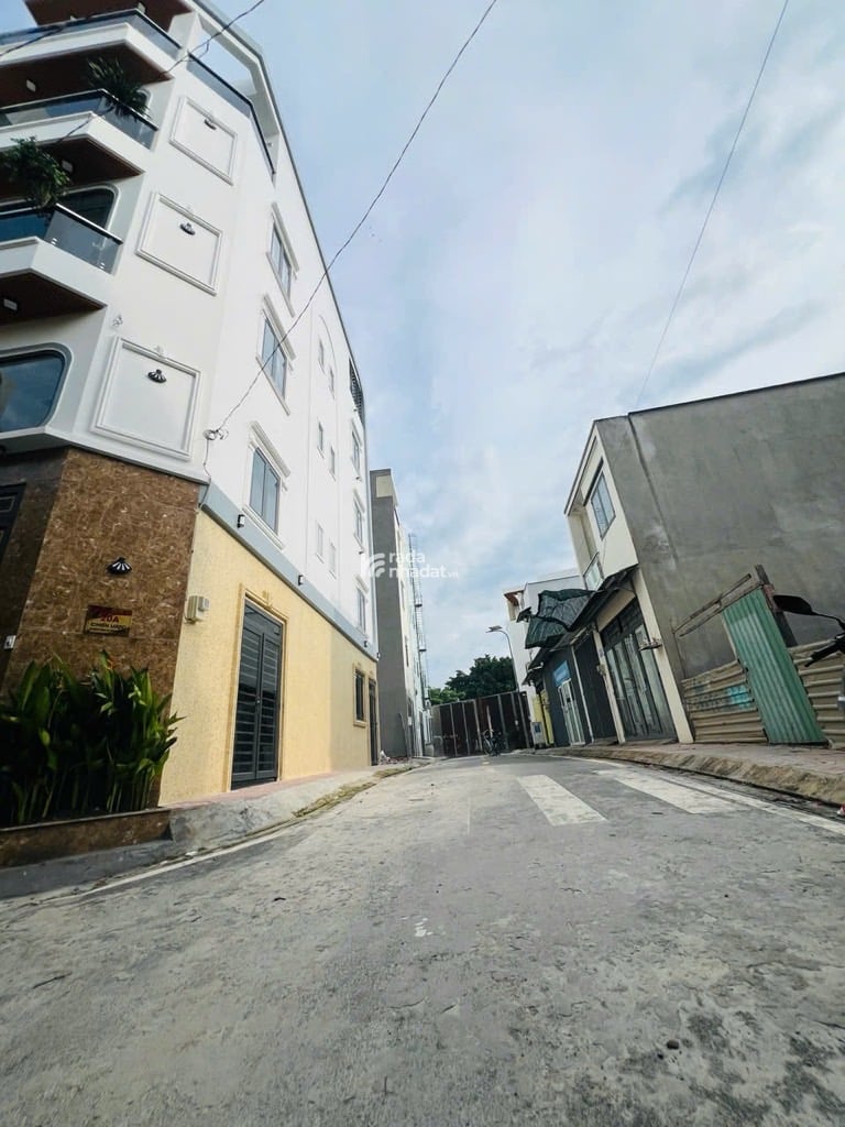 BÁN ĐẤT CHIẾN LƯỢC BÌNH TÂN 100M2 4.5 TỶ NỞ HẬU 8M HXH 6M 