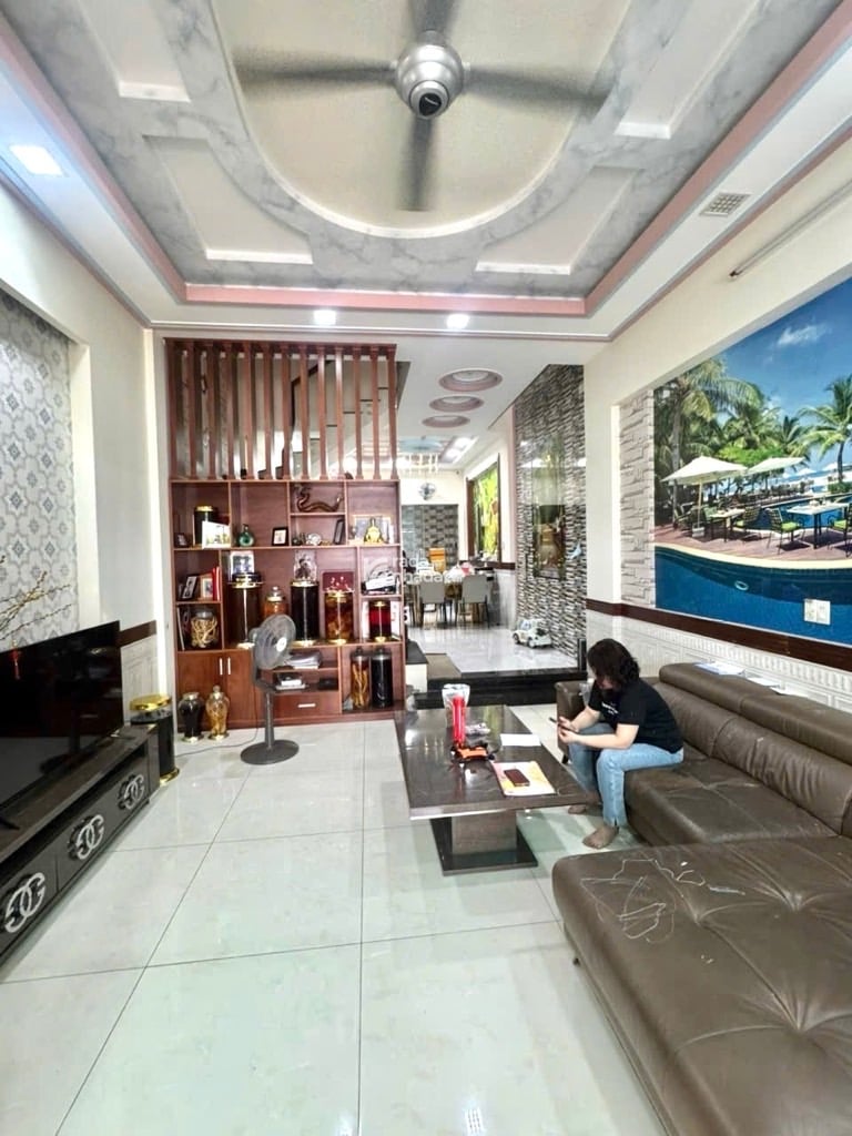 BÁN NHÀ KHU PHÂN LÔ CAO TẦNG, AN NINH - ÔTÔ ĐẬU CỬA, QUANG TRUNG GV, DT 85M, NHỈNH 8 Tỷ