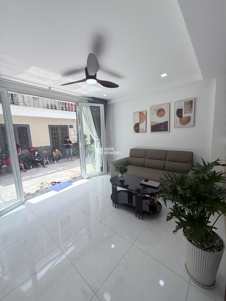 SÁT Q.1 - 5 TẦNG BTCT- NGUYỄN CỬU VÂN-P.17- BÌNH THẠNH DT: 4*9.5M- 7 TỶ 75