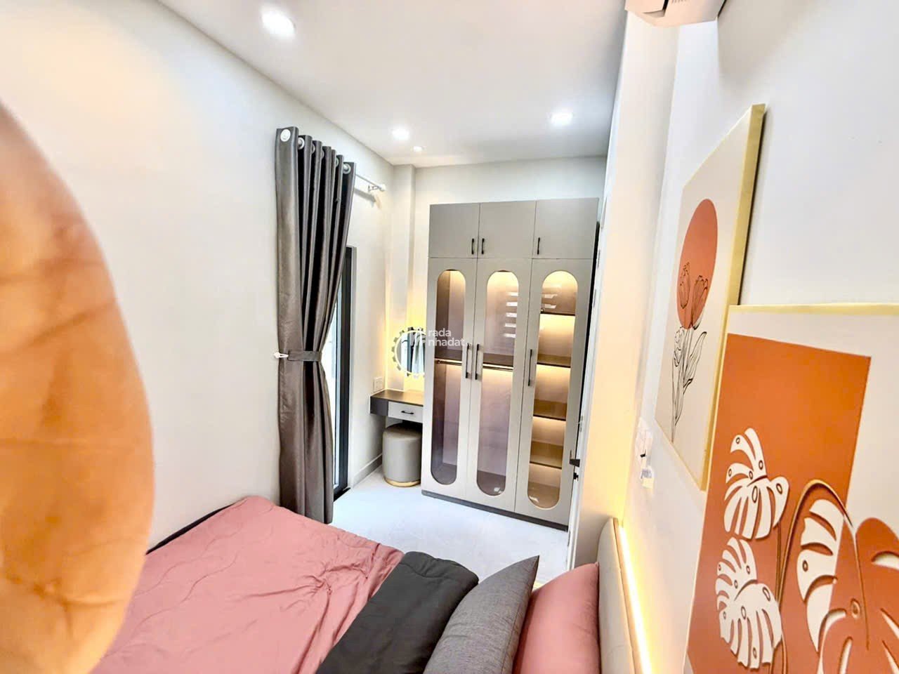 NHÀ CĂN GÓC 2 MẶT HẺM XE HƠI FULL NỘI THẤT P.24 QUẬN BÌNH THẠNH