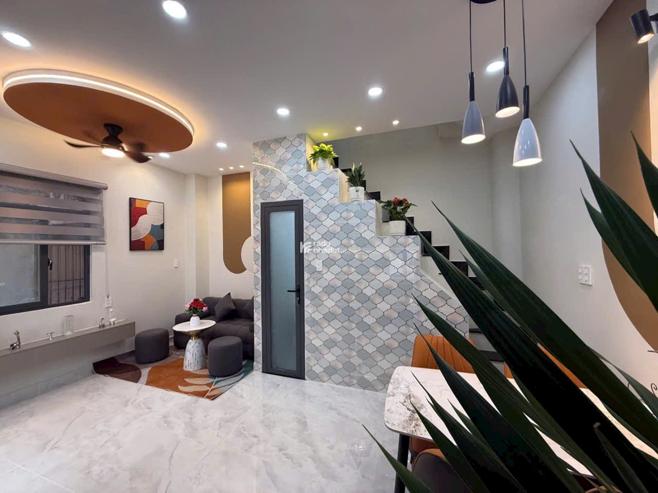 NHÀ CĂN GÓC 2 MẶT HẺM XE HƠI FULL NỘI THẤT P.24 QUẬN BÌNH THẠNH