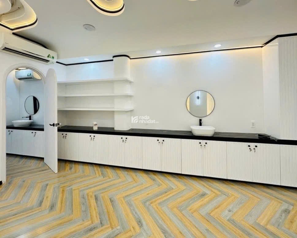 Nhà hẻm Ô tô Lê Văn Sỹ - QUẬN PHÚ NHUẬN - 3.7 x 12 m Vuông vắn - 9.8 tỷ