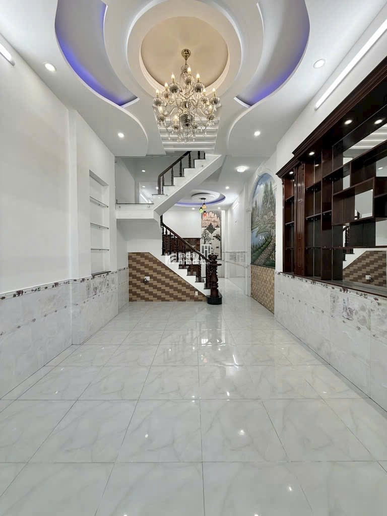 BÁN NHÀ MẶT TIỀN  3 TẦNG 76M2 KINH DOANH ĐỈNH  50M RA NGUYỄN ẢNH THỦ TRUNG TÂM Q12