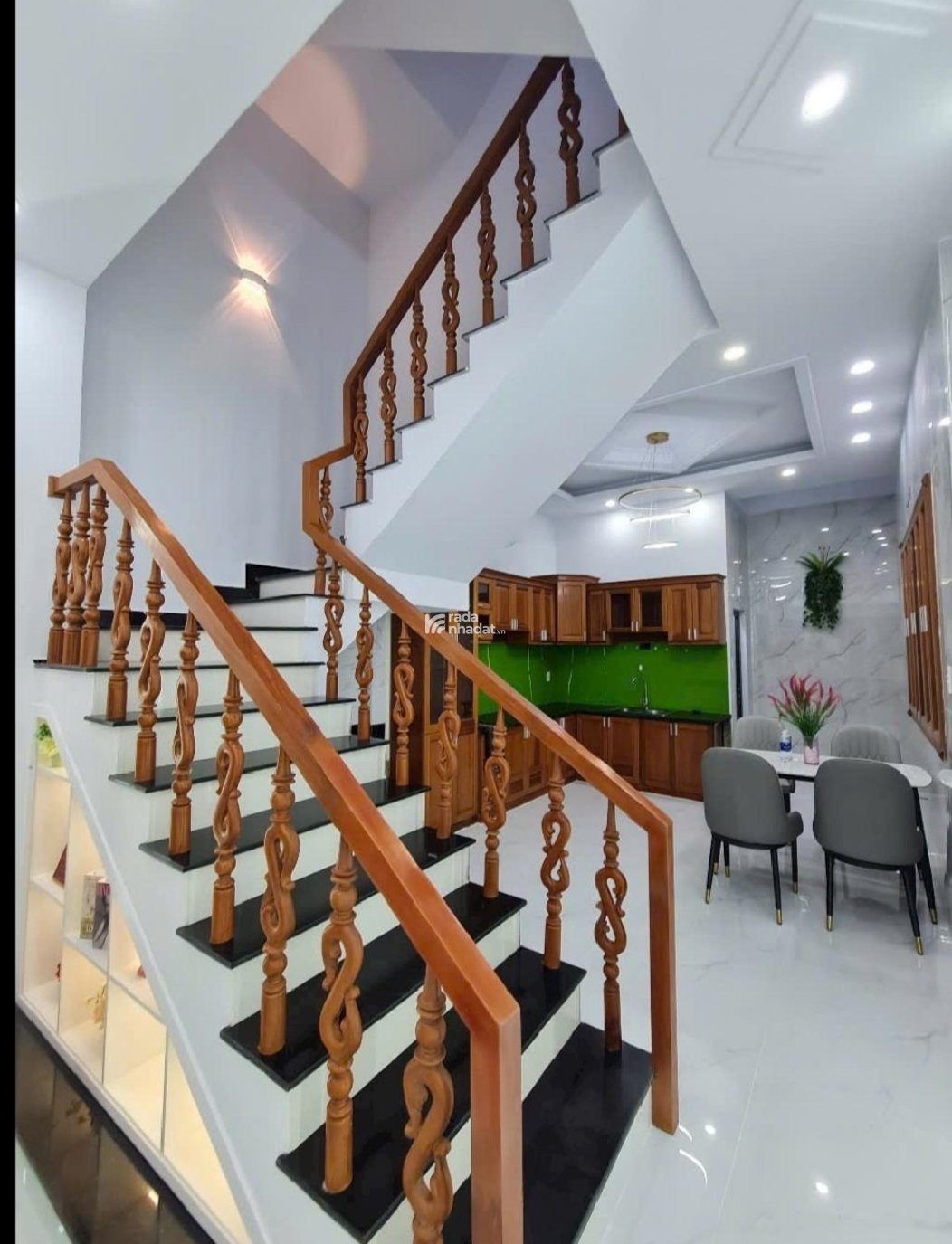 PHAN HUY ÍCH - 4 TẦNG - 4x13m - XE HƠI ĐẬU TRONG NHÀ - QUẬN GÒ VẤP - GIÁ 6.9 TỶ
