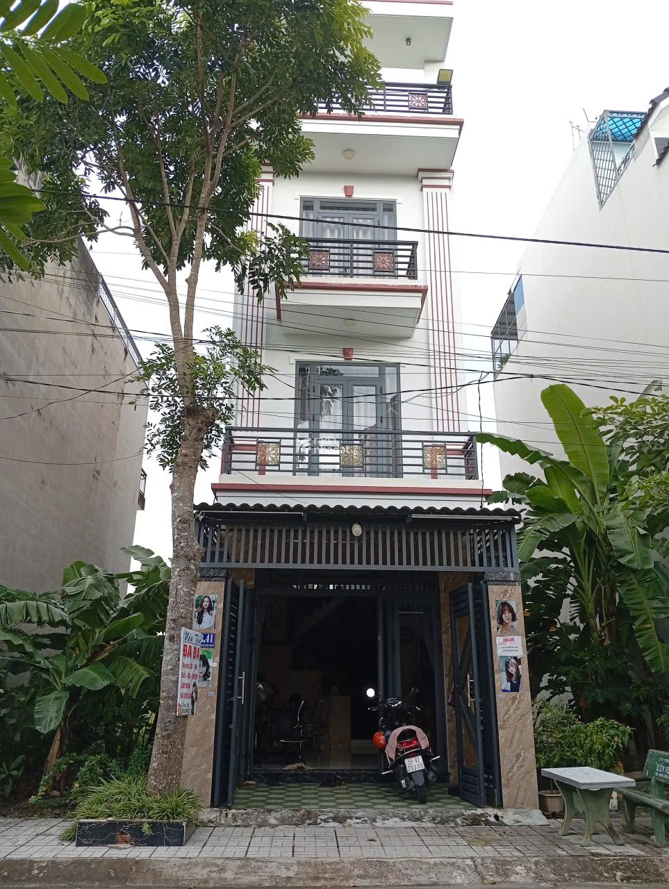 Cần bán gấp, nhà 1 trệt 3 lầu, sổ hồng riêng, đã hoàn công