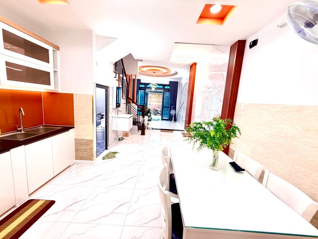 gò vấp 4 tầng, 4 phòng ngủ hẽm 4m