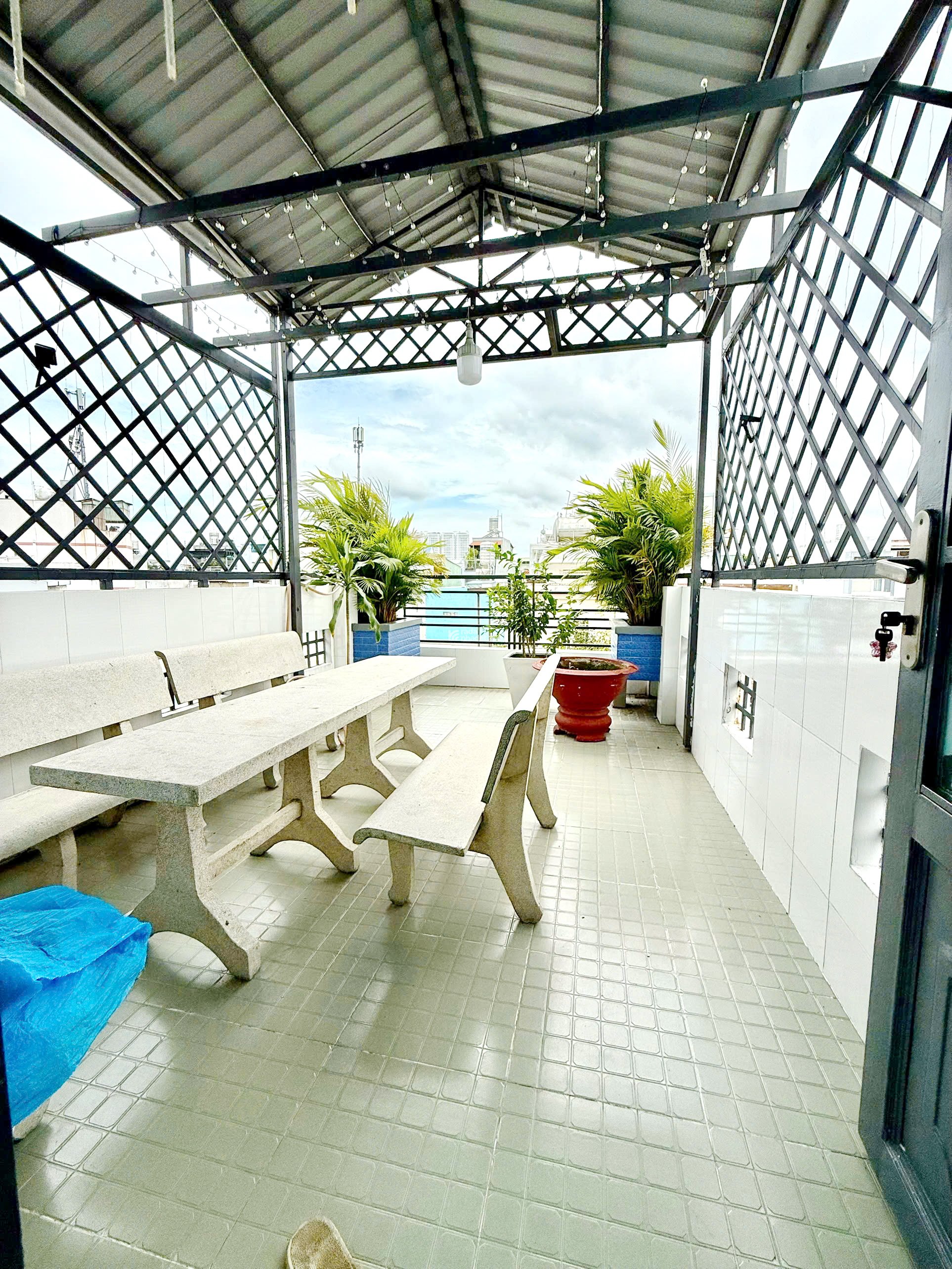 Bán nhà 2 lầu gần hẻm xe tải đường Nguyễn Duy P.10 Quận 8