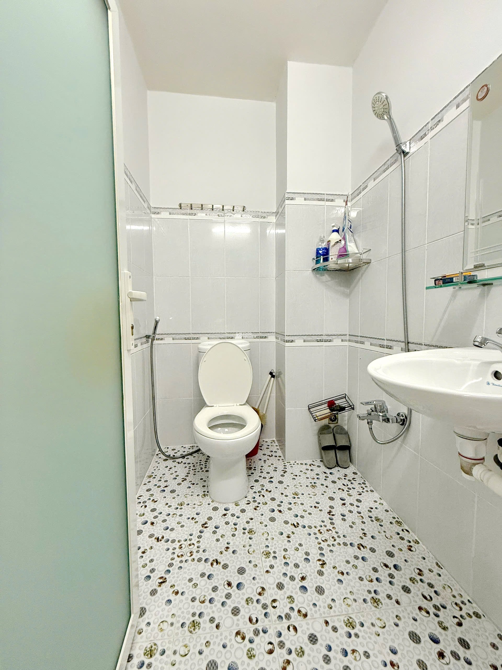 Bán nhà 2 lầu gần hẻm xe tải đường Nguyễn Duy P.10 Quận 8