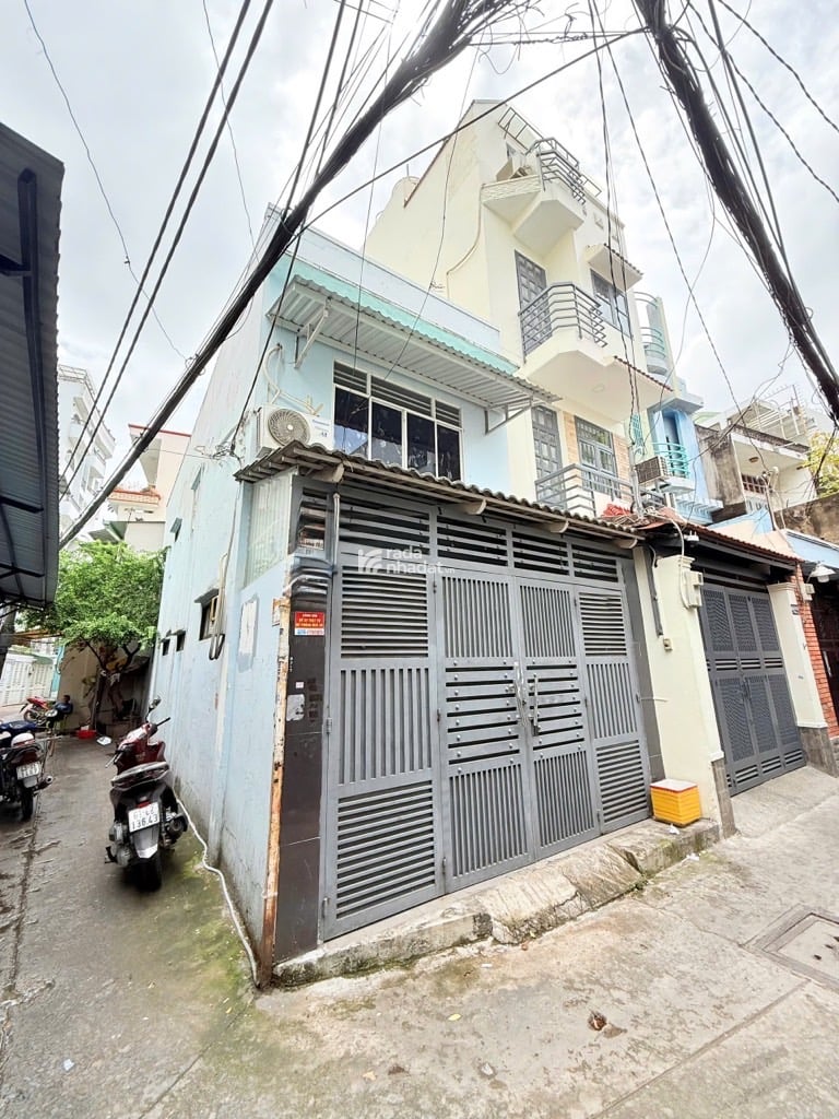 HẺM Ô TÔ - LLQ P8 TÂN BÌNH - 2TẦNG - 54M2 - NHÀ MỚI Ở NGAY - CHỈ 5.2 TỶ.