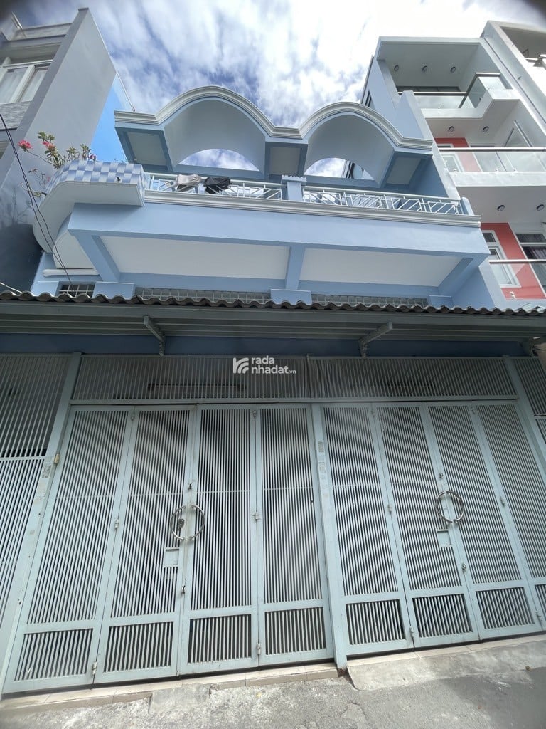NHÀ 3 TẦNG 62M2(7.4X8.4)-HẺM 5M LÒ GỐM-GIÁ 10.5 TỶ