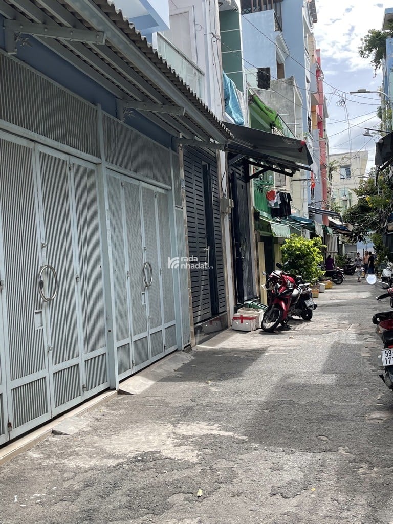 NHÀ 3 TẦNG 62M2(7.4X8.4)-HẺM 5M LÒ GỐM-GIÁ 10.5 TỶ