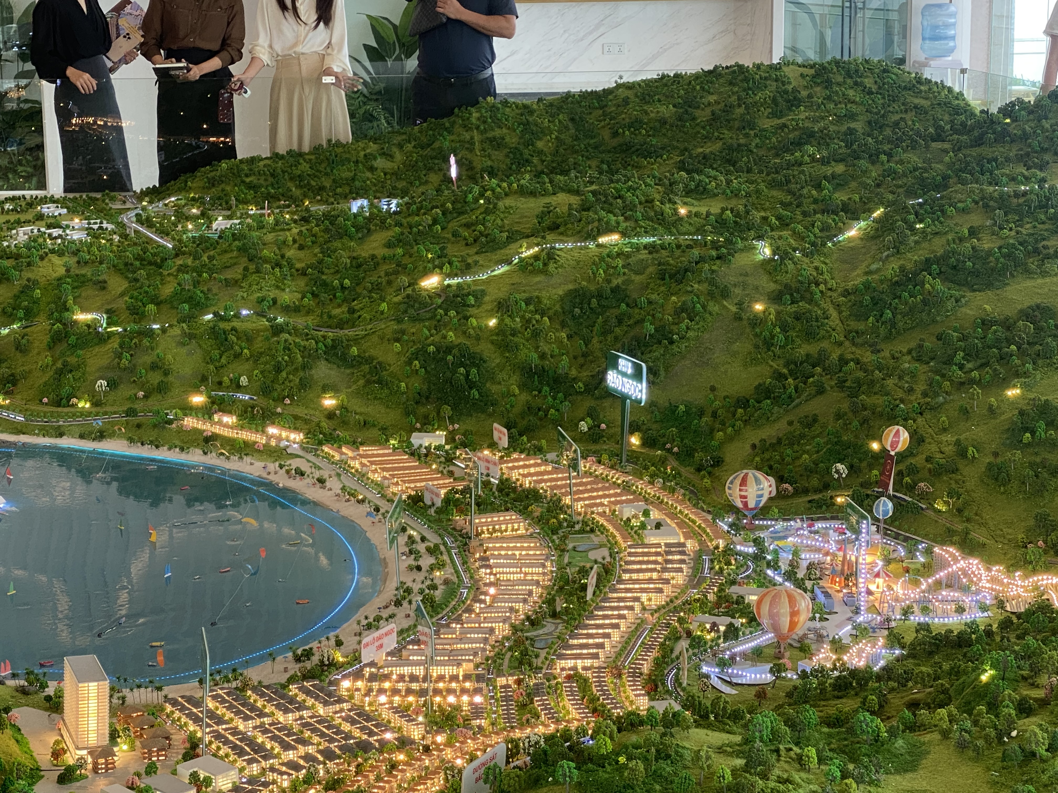 Nhà liền kề Vin Hải Vân Bay - Đà Nẵng