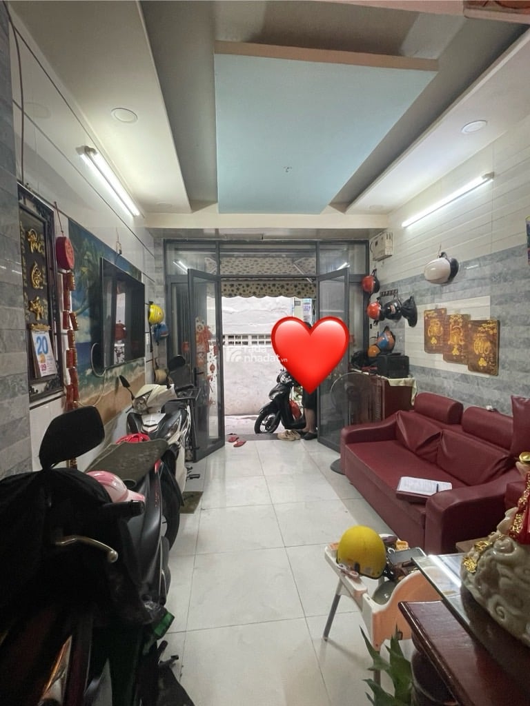 NHÀ 4 TẦNG ĐẦY ĐỦ CÔNG NĂNG, HẺM THÔNG THOÁNG SẠCH SẼ, AN NINH. XE HƠI ĐỖ SÁT NHÀ.