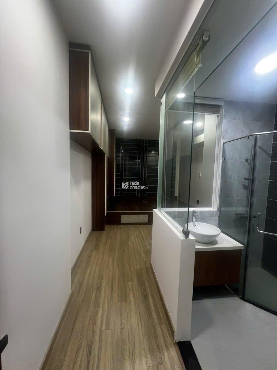 BÁN NHÀ ĐẸP HẺM XE HƠI THÀNH THÁI Q.10 - 3.5*11 - GIÁ TỐT